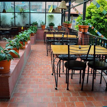 Thamel Grand Hotel Катманду Экстерьер фото